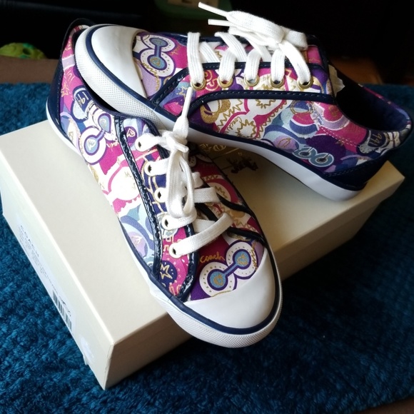 Coach Shoes - Coach sneaker shoe